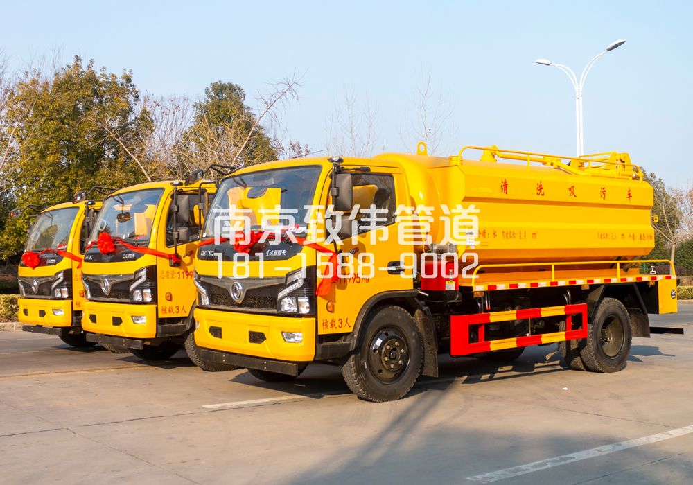 369飞花村多利卡吸污车